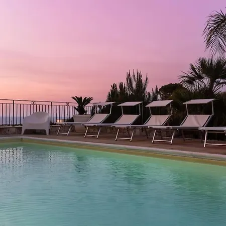 Βίλα Con Piscina 150mt Dal Mare 8 Posti Oa