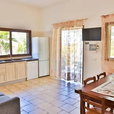 Con Piscina 150mt Dal Mare 8 Posti Oa