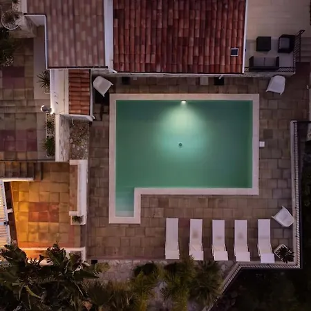 Con Piscina 150mt Dal Mare 8 Posti Oa *