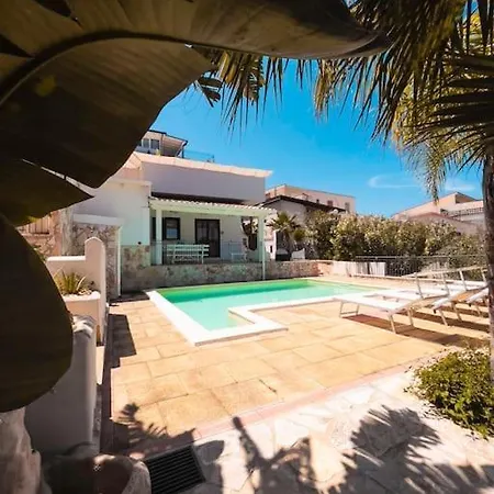 Βίλα Con Piscina 150mt Dal Mare 8 Posti Oa